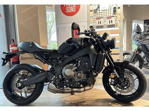 YAMAHA XSR900