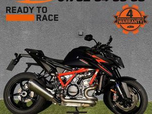 KTM 1390 SUPERDUKE R EVO 24