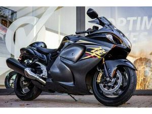 SUZUKI GSX1300R HAYABUSA ULTRA LOW MILES ! SCREEN ! TAIL TIDY ! STUNNING