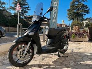 PIAGGIO LIBERTY S 125 - 2024 TUO DA 44,00 AL MESE