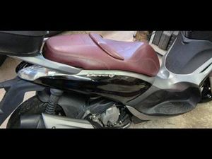 MOTORRAD ROLLER PIAGGIO BEVERLY 350 SPORT TOURING.