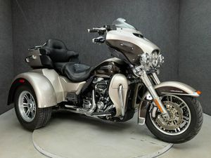 2018 HARLEY DAVIDSON FLHTCUTG TRI GLIDE ULTRA