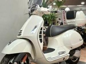 VESPA 300 GTS SUPER HPE ABS