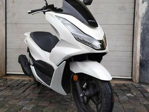 HONDA PCX 125 CC PONTINHA E FAMÕES
