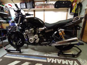 YAMAHA XJR 1300