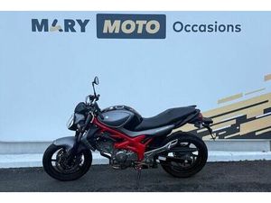 SUZUKI GLADIUS 650 2015