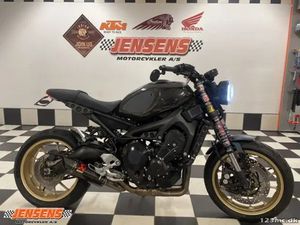 YAMAHA XSR 900
