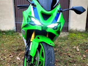 KAWASAKI ZX6R 40TH ANNIVERSARY