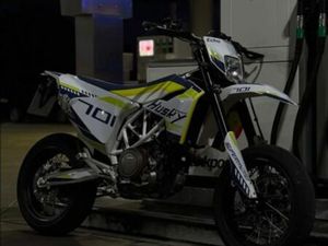 HUSQVARNA 701