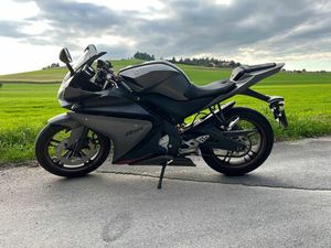 YAMAHA YZF R-125