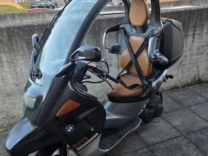 BMW C1 125 CC, PARFAIT POUR L'HIVER! SCOOTER AVEC TOIT.