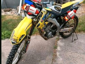 SUZUKI RM-Z 450