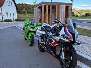 BMW M1000RR COMPETITION