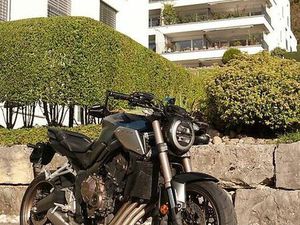 HONDA CB650R - GEPFLEGT UND A2 TAUGLICH