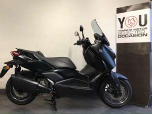 YAMAHA X-MAX 300 SCOOTER NERO