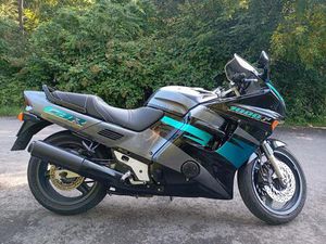 HONDA CBR 1000 F SC 24