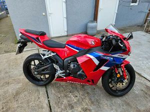 HONDA CBR 600 RR