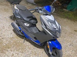YAMAHA AEROX 50