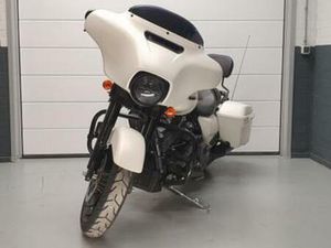 HARLEY-DAVIDSON FLHXS STREET GLIDE SPECIAL 107 HARLEY-DAVIDS — MOTOREN | HARLEY-DAVIDSON — MARKTPLAATS