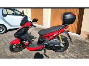 ROLLER KYMCO SUPER 8 125, TOPCASE, 5996 KM