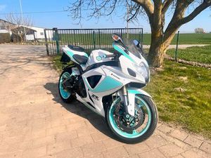 SUZUKI GSX-R 600