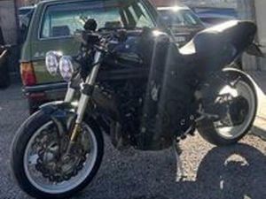 TRIUMPH SPEED TRIPLE 955I - 2001