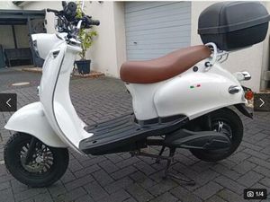 ELEKTRO ROLLER 45 KM/H NEUWERTIG - NOVA MOTORS RETRO STAR