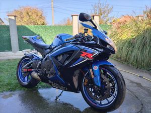 SUZUKI GSXR →