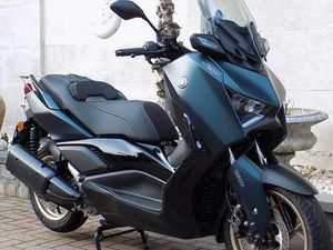 ② YAMAHA X-MAX TECH MAX 300