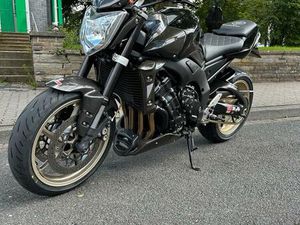 YAMAHA FZ1 RN16 NAKED MIT ECHT CARBON TOP ZUSTAND