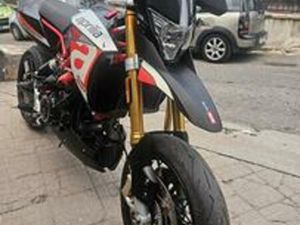 APRILIA DORSODURO 900-2018-LEGGERI DIFETTI ESTETIC