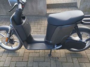 SCOOTER ÉLECTRIQUE