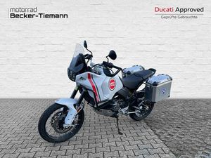 DUCATI DESERT X, MIT ALUKOFFERN