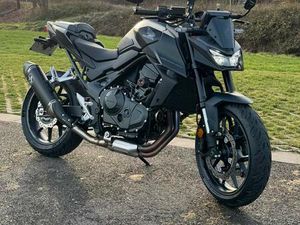 ② HONDA CB750 HORNET – BOUWJAAR 2025