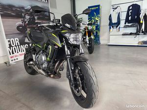 KAWASAKI Z650 A2 – 8200 KM – TRÈS BON ÉTAT – IDÉALE JEUNE PERMIS
