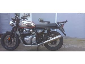 SUZUKI INTRUDER VS800 BOBBER