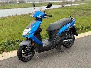 SYM ORBIT 3 BROMSCOOTER 2024 TOPSTAAT! — SCOOTERS | SYM — MARKTPLAATS