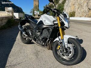 YAMAHA FZ-8