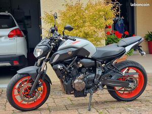 YAMAHA MT-07 A2 D'OCTOBRE 2020 EN SUPER ÉTAT
