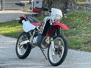 HONDA CRM 125 MOTEUR REFAIT / SUPER ÉTAT