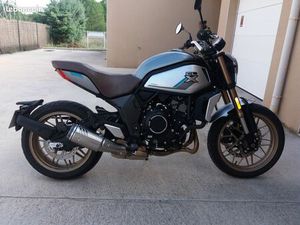 VEND MOTO OCCASION CF MOTO CLX 700 HÉRITAGE