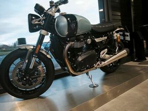 TRIUMPH 1200 SPEED TWIN BREITLING LIMITED