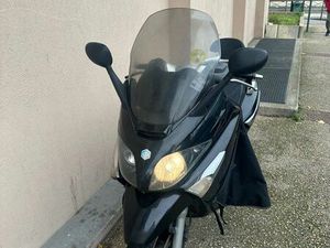 PIAGGIO X-EVO 125