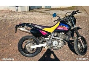SUZUKI 650 DR