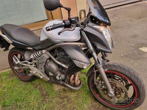 MOTO KAWASAKI ER-6N