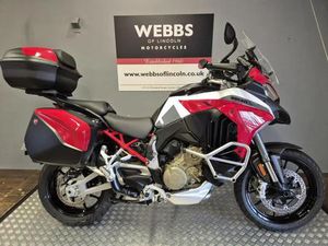 DUCATI MULTISTRADA V4 RALLY