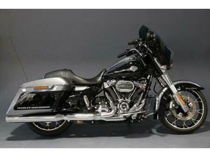 HARLEY-DAVIDSON STREET GLIDE