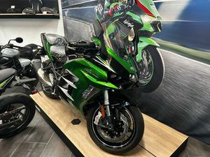 KAWASAKI NINJA H2 SX SE MY2025 4J. GARANTIE LIEFERUNG MÖ.