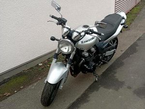 KAWASAKI ZR 750