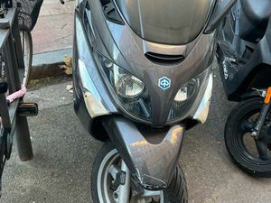 PIAGGIO X-EVO 125